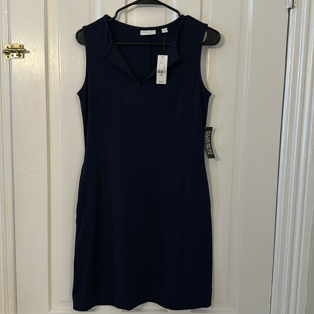 Women’s dress with pockets